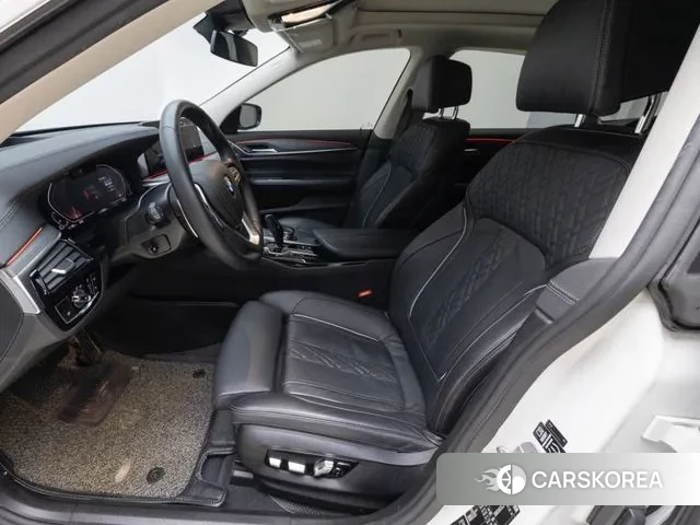 BMW 6 Series GT (G32) 2021 Белый из Кореи, фото 3