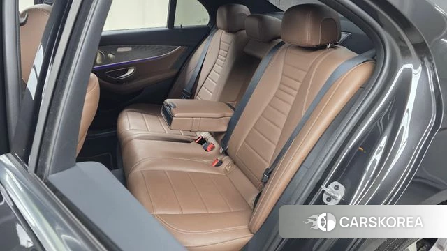 Mercedes-Benz E-Class W213 2022 Серый из Кореи, фото 3