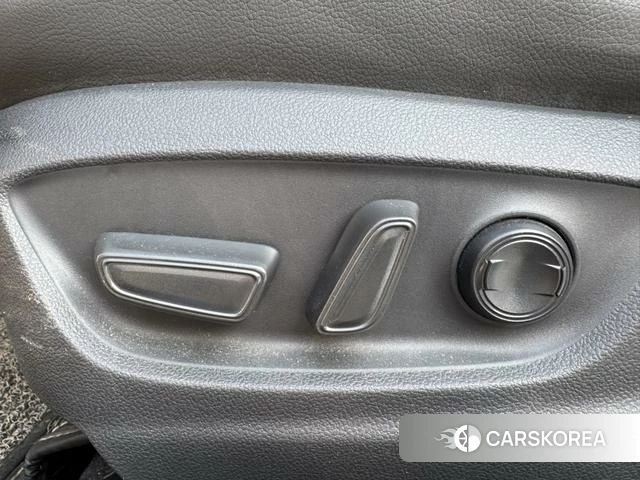Toyota Camry 2021 Серебристо-серый из Китая, фото 3
