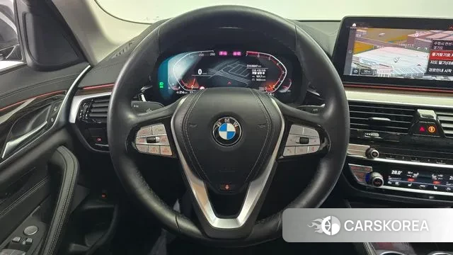 BMW 5 Series (G30) 2021 Черный из Кореи, фото 3