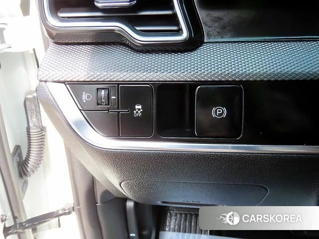 Kia Sportage 5th Generation 2024 Белый из Кореи, фото 3