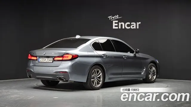 BMW 5 Series (G30) 2018 Серый из Кореи, фото 3