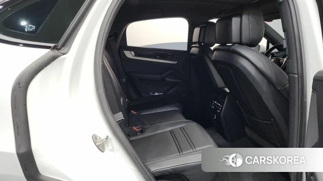 Porsche Cayenne (PO536) 2024 Белый из Кореи, фото 3