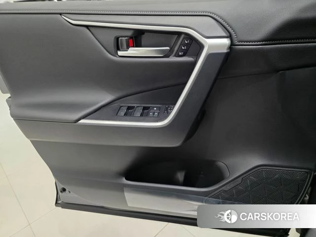 Toyota RAV4 5th Generation 2025 Серый из Кореи, фото 3