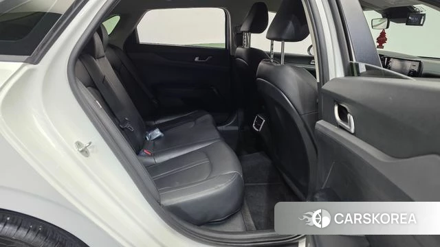 Kia K5 3rd generation 2022 Белый из Кореи, фото 3