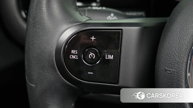 Mini Cooper Clubman 2021 Черный из Кореи, фото 3