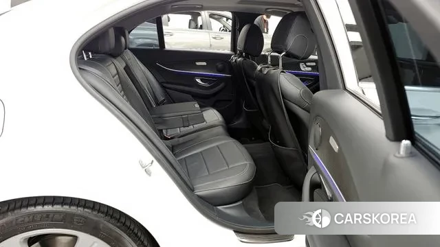 Mercedes-Benz E-Class W213 2018 Белый из Кореи, фото 3