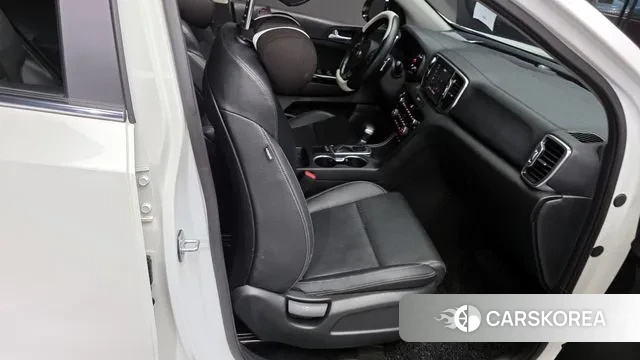 Kia Sportage 4th Generation 2018 Белый из Кореи, фото 3