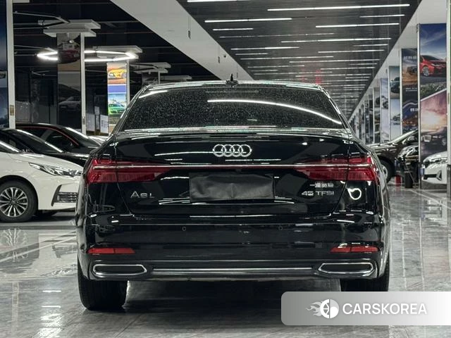 Audi A6L 2021 Черный из Китая, фото 3