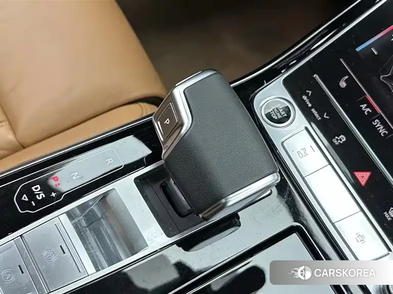 Audi A8 2024 Черный из Китая, фото 3