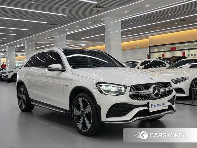 Mercedes-Benz GLC 2023 Белый из Китая, фото 3