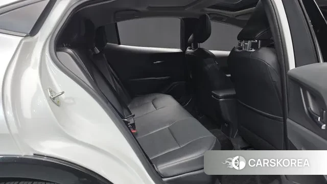 Toyota Prius 5th Generation 2024 Белый из Кореи, фото 3