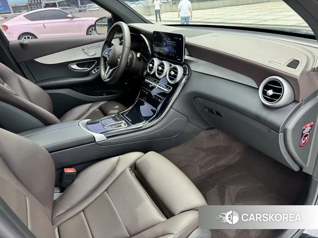 Mercedes-Benz GLC 2021 Черный из Китая, фото 3