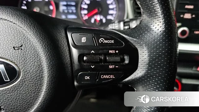 Kia Stonic 2018 Белый из Кореи, фото 3