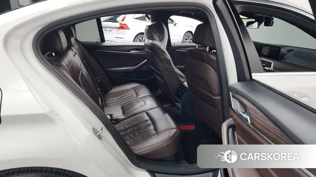 BMW 5 Series (G30) 2020 Белый из Кореи, фото 3