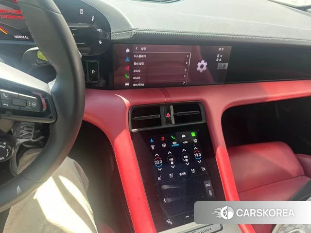 Porsche Taycan 2023 Небесно-голубой из Кореи, фото 3