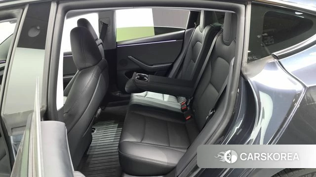 Tesla Model 3 2025 Серый из Кореи, фото 3