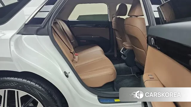 Hyundai Grandeur Hybrid (GN7) 2024 Белый из Кореи, фото 3