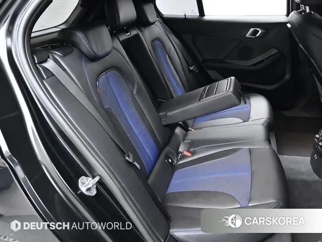 BMW 1 Series (F40) 2023 Черный из Кореи, фото 3