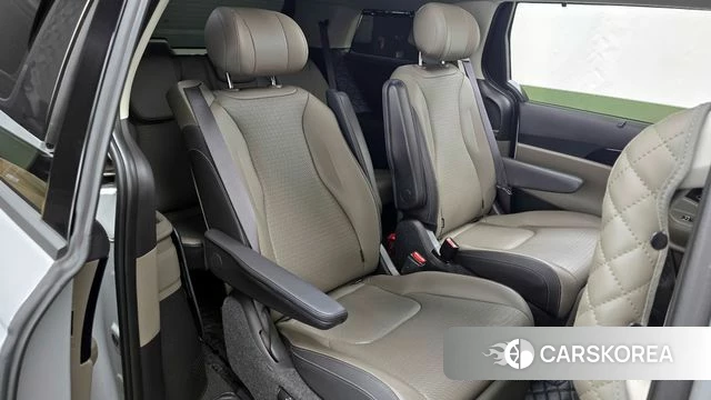 Kia The New Carnival 4th Generation 2024 Серебристо-серый из Кореи, фото 3