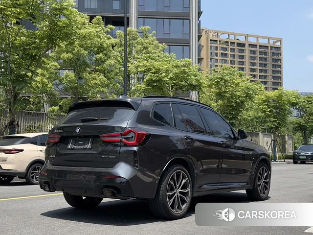 BMW X3 2022 Темно-серый из Китая, фото 3