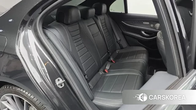 Mercedes-Benz E-Class W213 2021 Серый из Кореи, фото 3