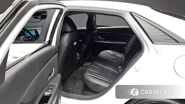 Hyundai Avante Hybrid (CN7) 2021 Белый из Кореи, фото 3