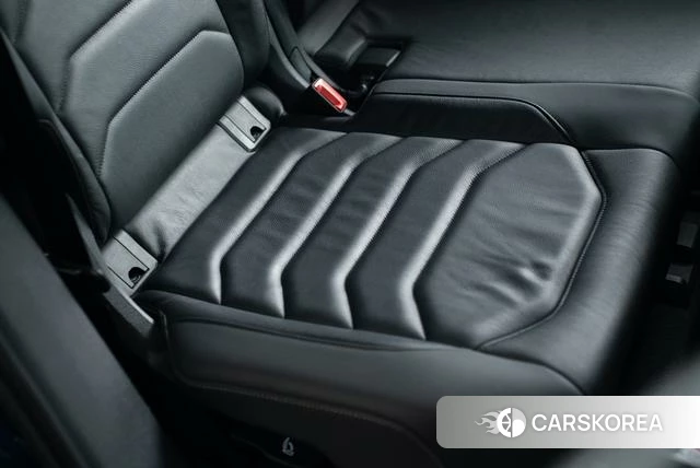 Volkswagen Touareg 2021 Синий из Китая, фото 3