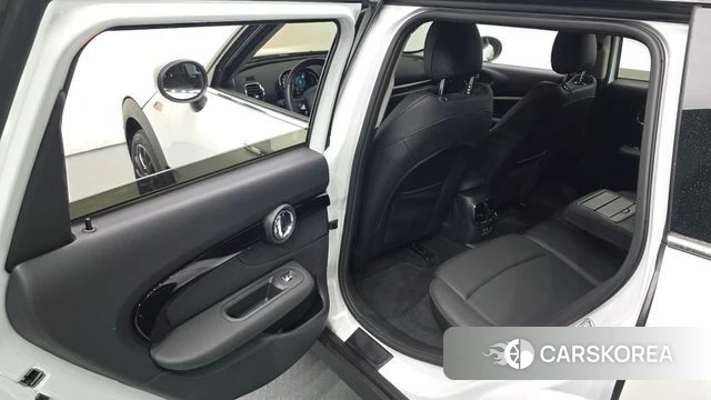 Mini Cooper Clubman 2023 Белый из Кореи, фото 3