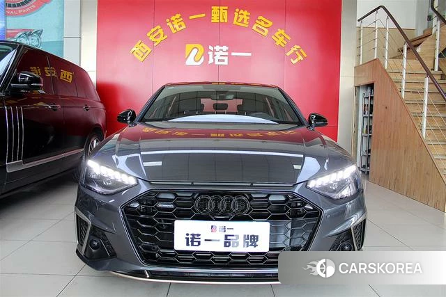 Audi A4L 2024 Темно-серый из Китая, фото 3