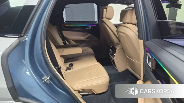 Porsche Cayenne (PO536) 2019 Серебряный из Кореи, фото 3