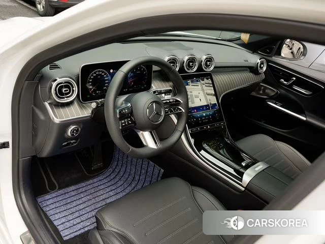 Mercedes-Benz Class C 2024 Белый из Китая, фото 3