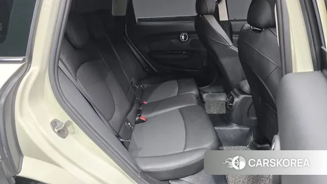 Mini Cooper S Clubman 2021 Жемчужный цвет из Кореи, фото 3