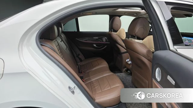 Mercedes-Benz E-Class W213 2019 Белый из Кореи, фото 3