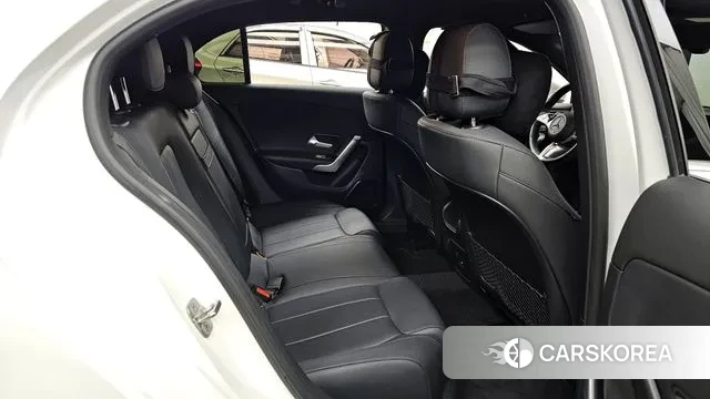 Mercedes-Benz A-Class W177 2023 Белый из Кореи, фото 3