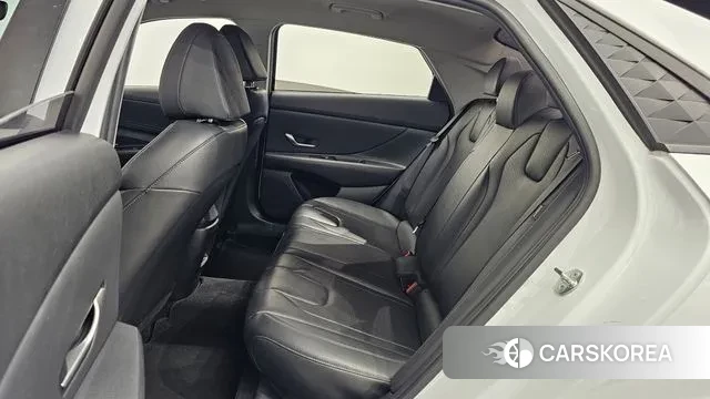 Hyundai The New Avante (CN7) 2024 Белый из Кореи, фото 3