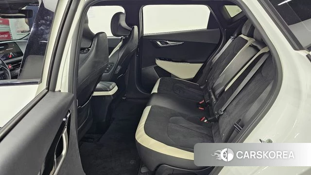 Kia EV6 2022 Белый из Кореи, фото 3