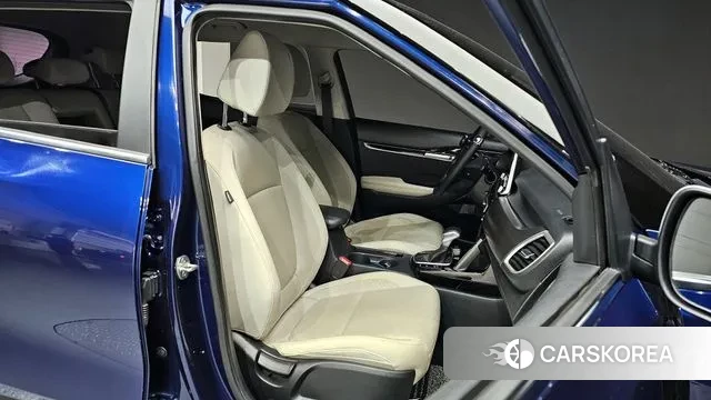 Kia Seltos 2020 Синий из Кореи, фото 3