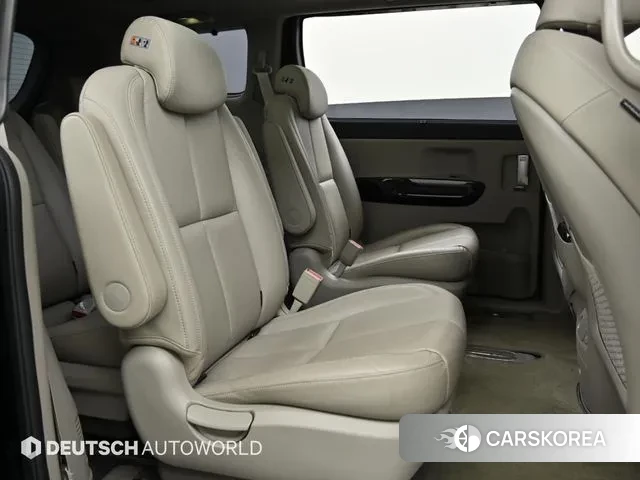 Kia The New Carnival 2018 Черный из Кореи, фото 3