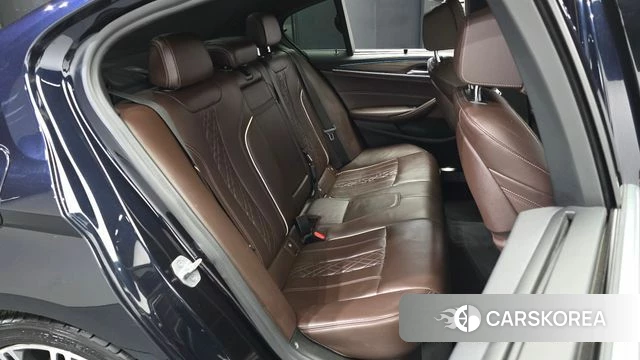 BMW 5 Series (G30) 2019 Черный из Кореи, фото 3