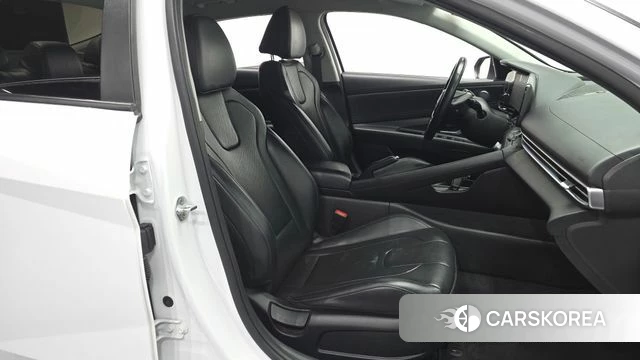 Hyundai Avante (CN7) 2021 Белый из Кореи, фото 3