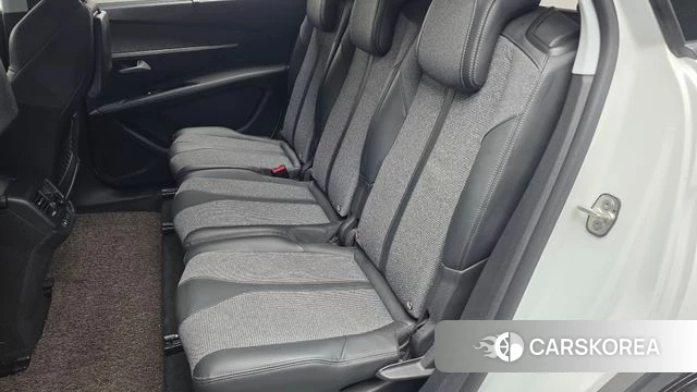 Peugeot 5008 second generation 2019 Белый из Кореи, фото 3