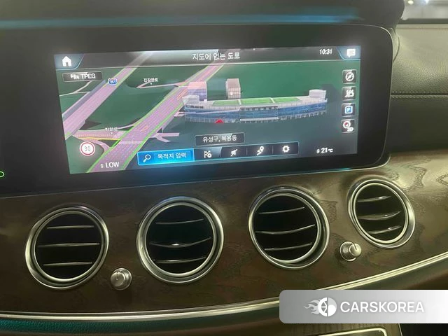 Mercedes-Benz E-Class W213 2020 Белый из Кореи, фото 3