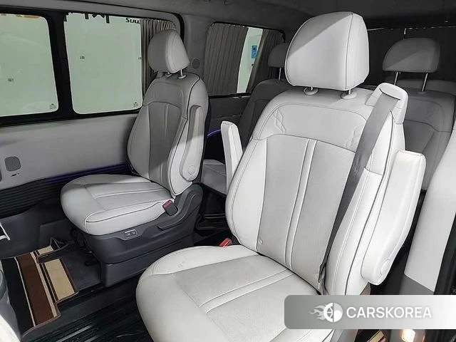 Hyundai Staria 2023 Черный из Кореи, фото 3