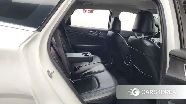 Kia Sportage 5th Generation 2021 Белый из Кореи, фото 3