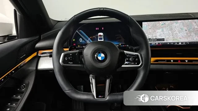 BMW 5 Series (G60) 2025 Белый из Кореи, фото 3