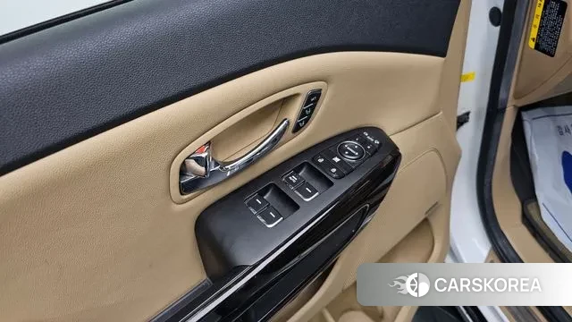 Kia The New Carnival 2018 Белый из Кореи, фото 3