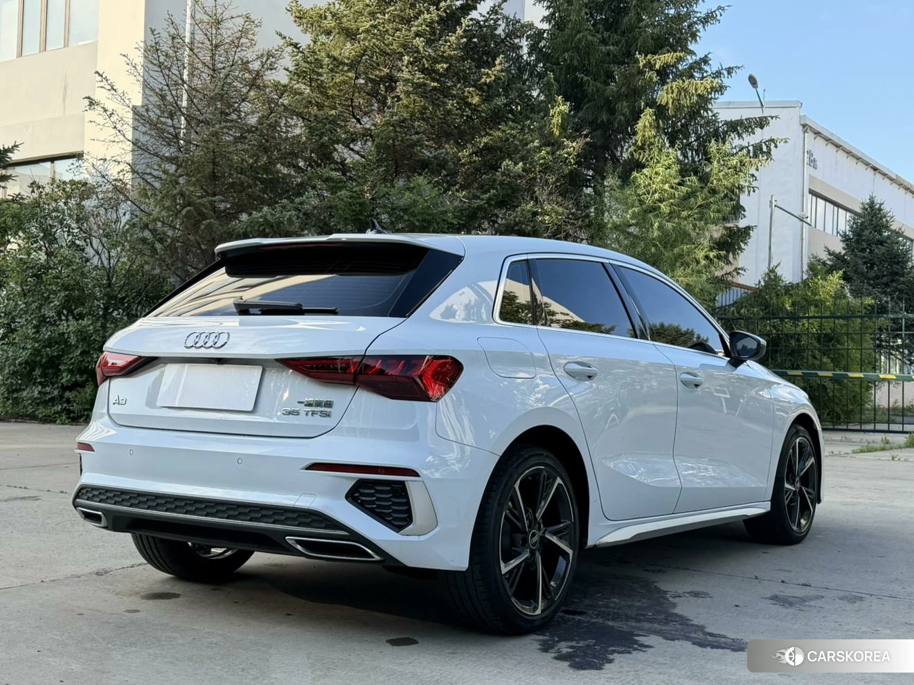 Audi A3 2023 Белый из Китая, фото 3