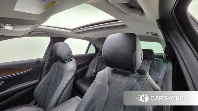 Mercedes-Benz E-Class W213 2020 Серебряный из Кореи, фото 3