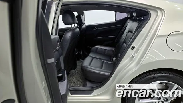 Hyundai Avante AD id 2213618 из Кореи 3